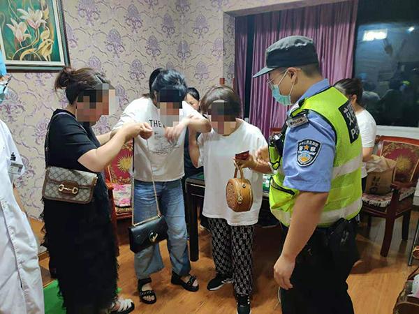 3分钟教你科普“四川麻将怎么打容易赢”其实确实有挂 