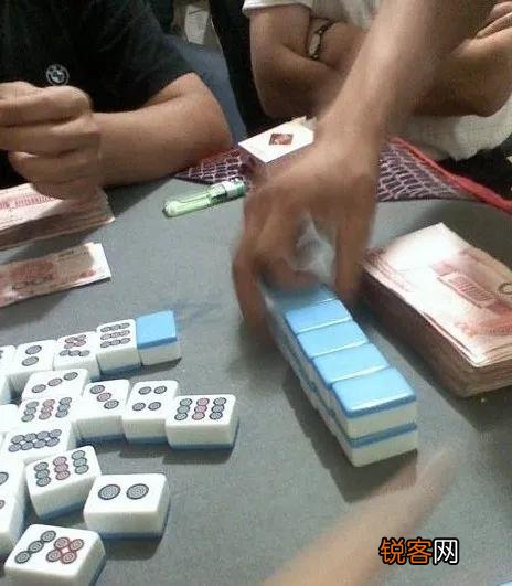 分享决窍“最近网上打麻将输了钱 !其实确实有挂的