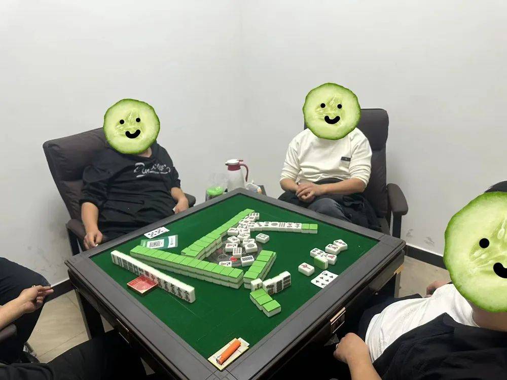 优选推荐“棋牌室麻将机作弊器价格多少 _《爱问知识人 使用说明》