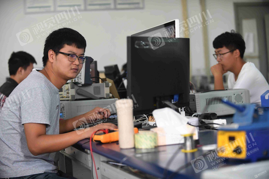 我来教教大家“必看科普新又实用玩牛牛先进的仪器—详细解说+新浪科技