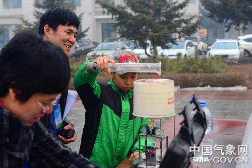 3分钟教你科普“先进仪器《详细教程 新浪科技》