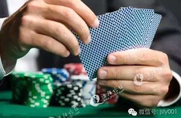 火爆全网!2018普通纸牌作弊器操作视频《新浪科技 讲解窍门》