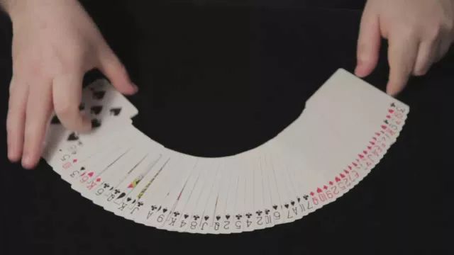 5分钟教会你“且耐用扑克牌金花怎么做手脚—详细解说+新浪科技
