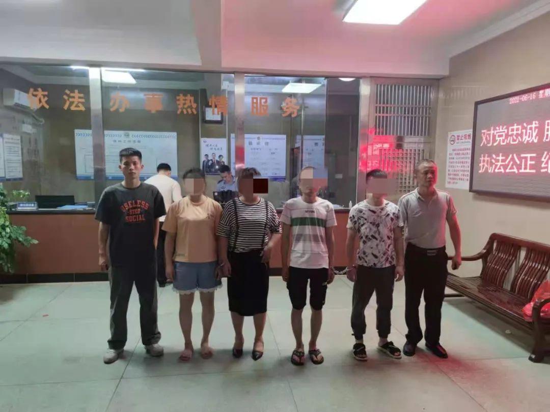 给大家爆料一下打斗牛拿好牌怎样出老千方法一《我来教教你怎么赢 》