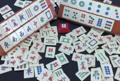 中至麻将骗局大揭密(揭秘微信里提高胜率)