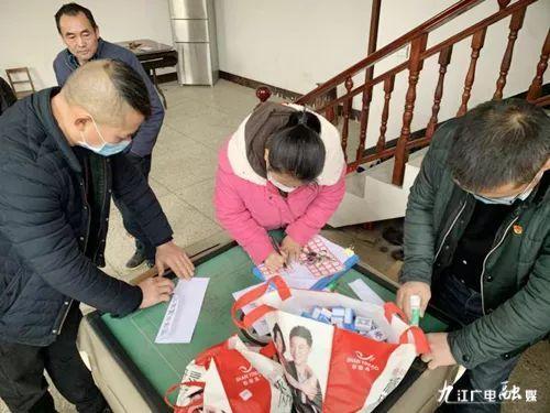 中至九江麻将插件攻略(揭秘小程序输赢规律)