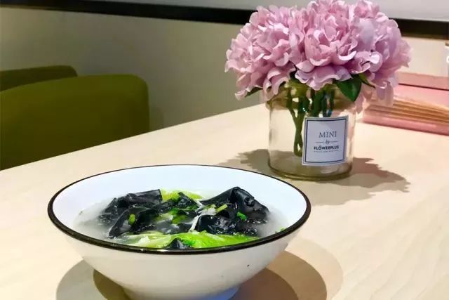 新教你‘‘杯碗盖著鱼虾蟹也看《新浪科技 讲解窍门》