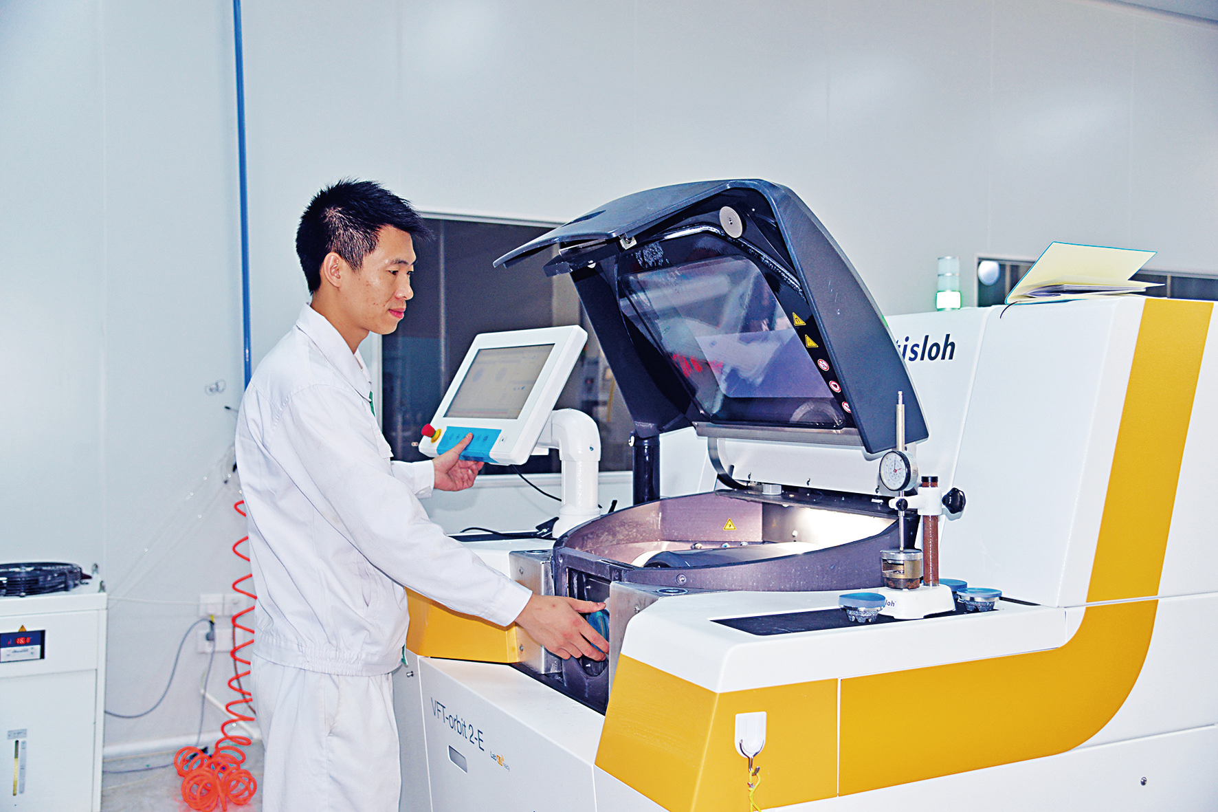 优选推荐“市面新又实用斗牛先进的仪器设备工具《详细教程 新浪科技》