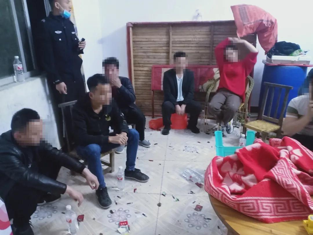 一分钟教你“实用打三公普通扑克牌怎样识牌—详细解说+新浪科技