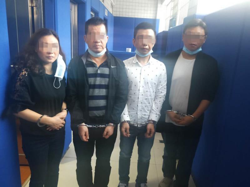 教程辅助“最新麻将机手机作弊出老千程序 《详细教程 新浪科技》