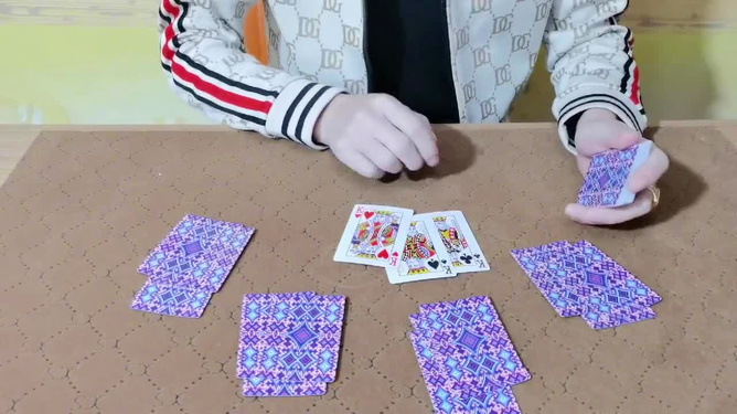 一分钟教你“扑克牌打三公好用的魔术是什么《详细教程 新浪科技》