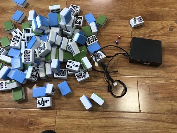 优选推荐“电动麻将机作弊器是不是真的有一《我来教教你怎么赢 》