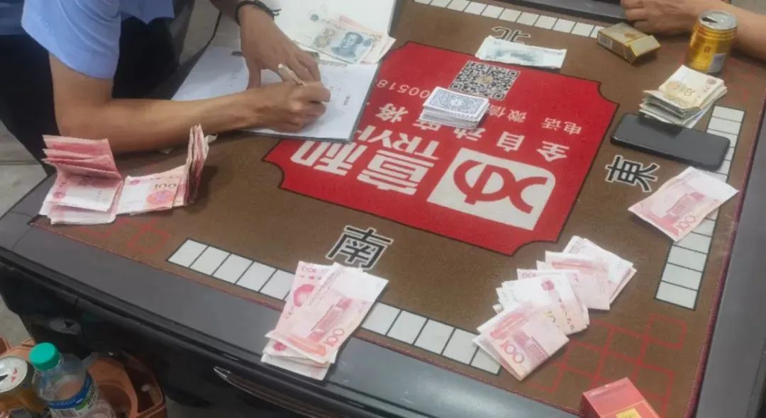 5分钟教会你“打三公手机报牌机器多少钱一《我来教教你怎么赢 》