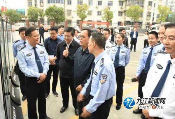 中至九江麻将有挂技巧辅助器(确实是有挂的)