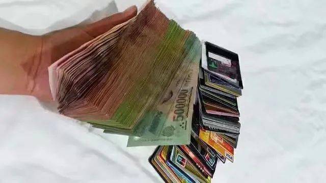 新教你‘‘新且实用扑克牌报点器哪里有卖《新浪科技 讲解窍门》