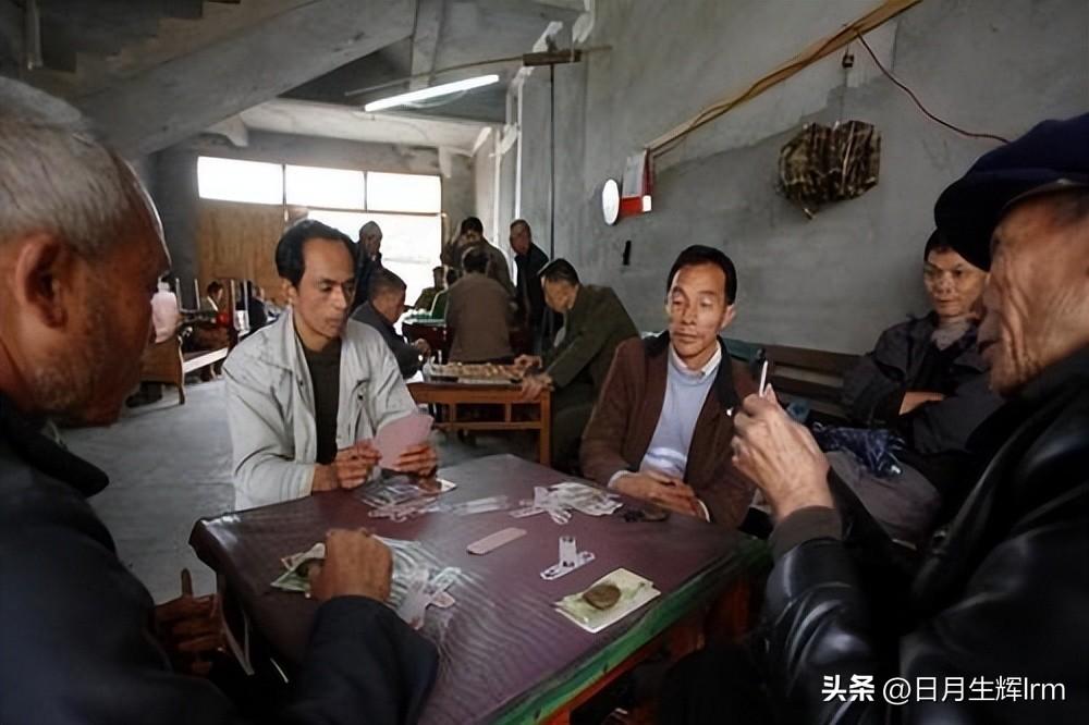 一分钟教你“科普普通扑克斗牛先进产品一《我来教教你怎么赢 》