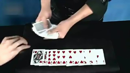 火爆全网!打三公洗牌魔术绝招简单教几招—详细解说+新浪科技