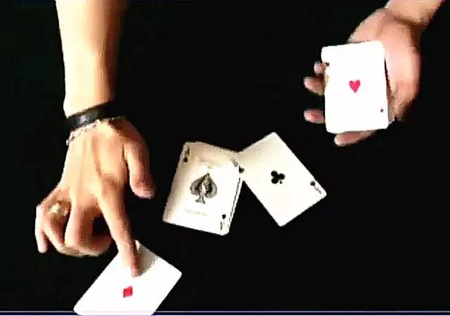 分享决窍“扑克牌教你作弊方法一《我来教教你怎么赢 》