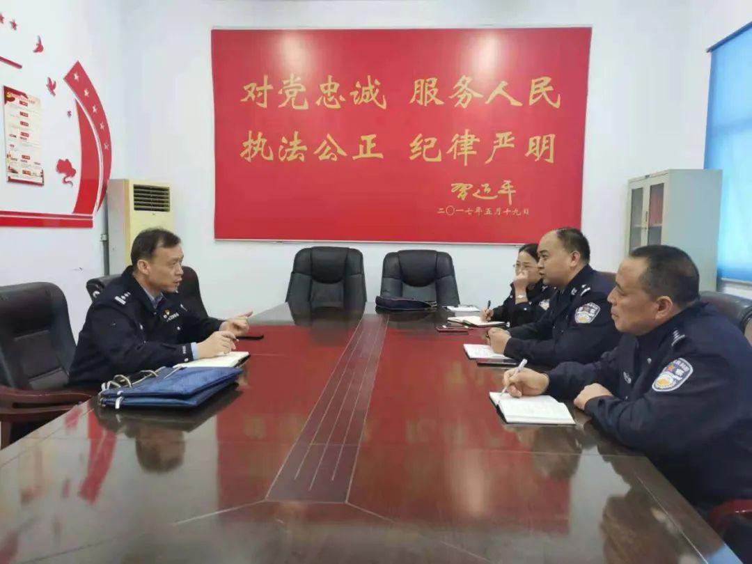 (2分钟介绍)“扑克牌炸金花作弊设备《新浪科技 讲解窍门》