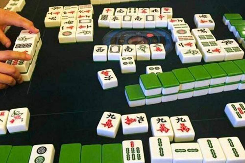 雀神广东麻将挂真的假的(揭秘微信里赢牌技巧)