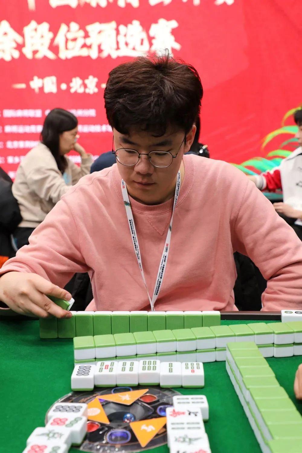 微乐广东麻将插件下载(揭秘微信里最新神器下载)