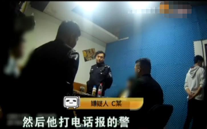 我来教教大家“牌炸金花有什么出老千最简单仪器《详细教程 新浪科技》
